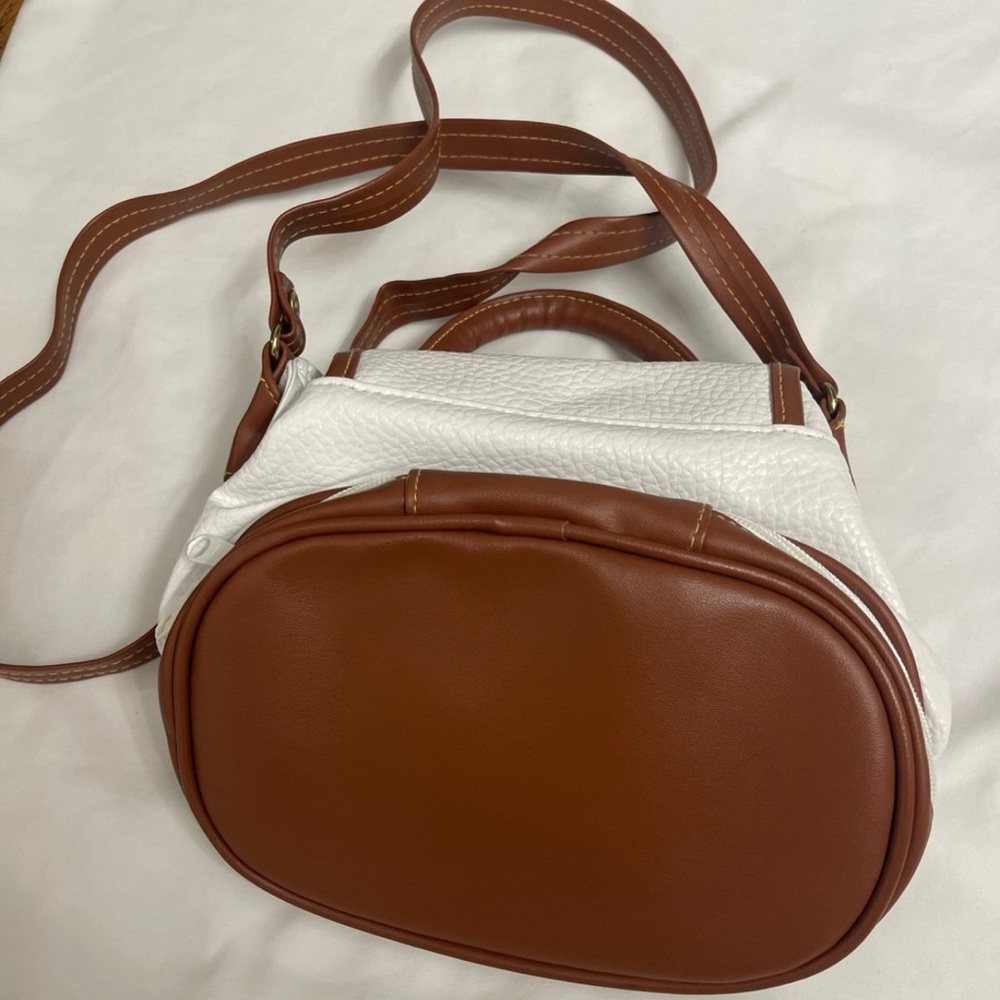 EUC Purse - Picture 3 of 7